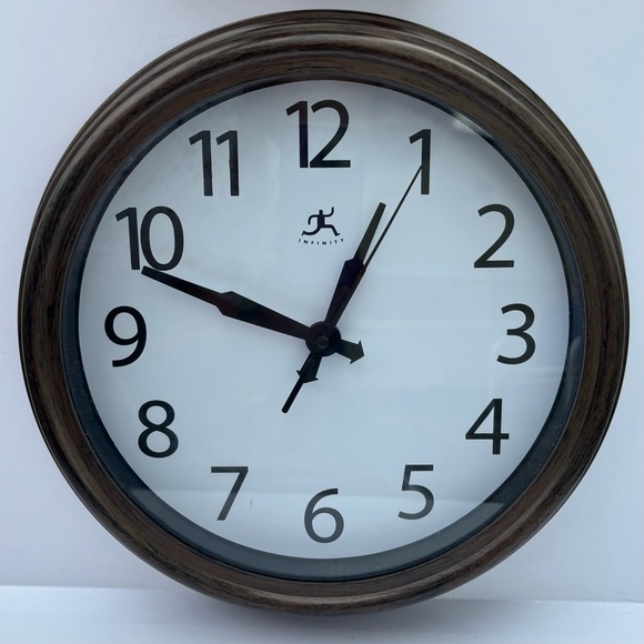 12” Infinity Clock Oiled bronze Color WORKS GREAT - Picture 1 of 9